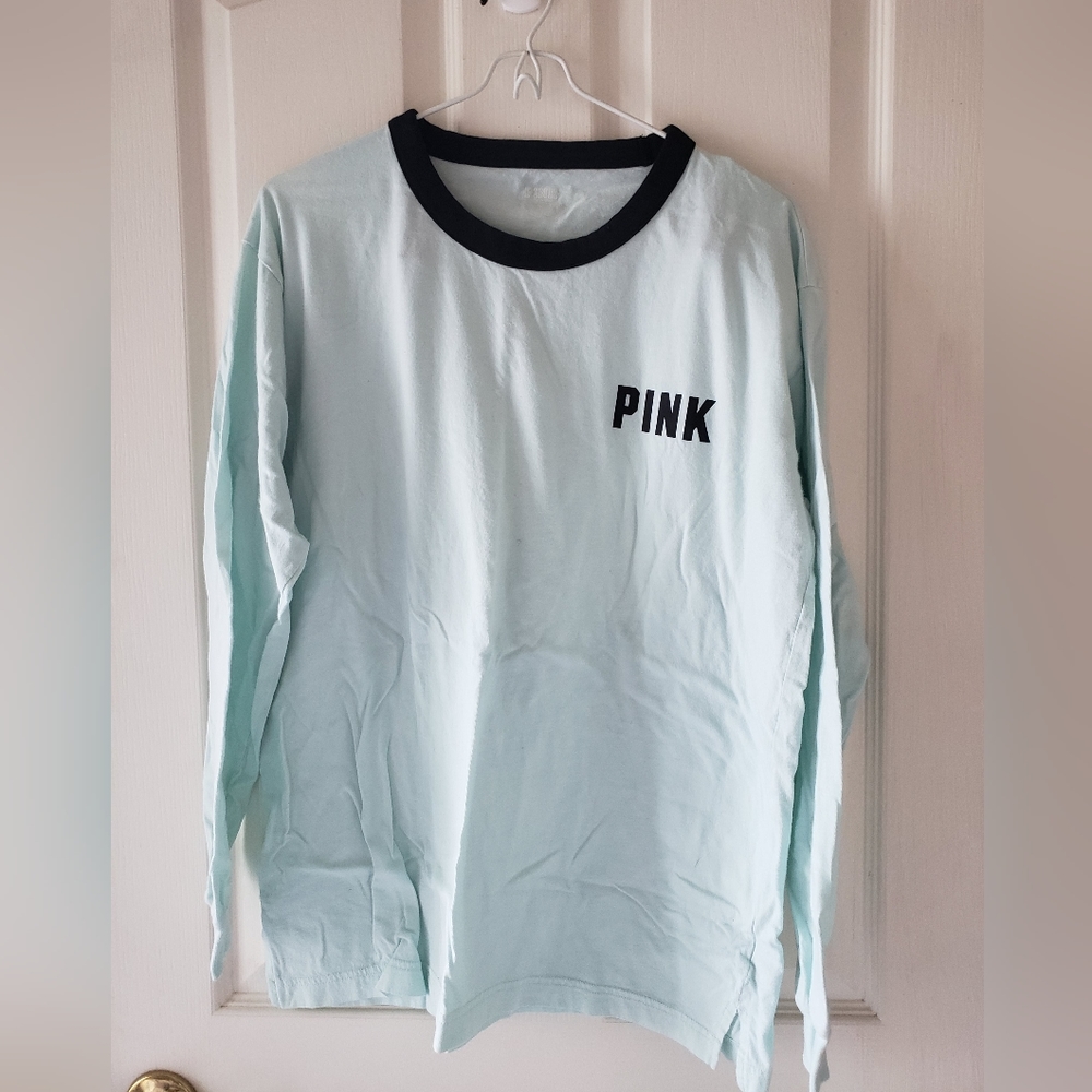 A PINK Victoria's Secret long sleeve tshirt